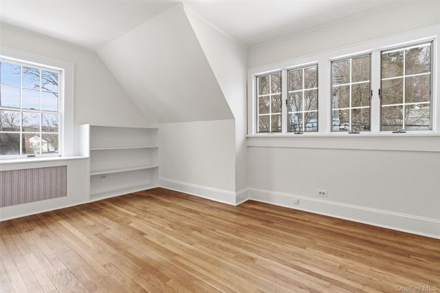 23 Garretson Road, White Plains, NY 10604