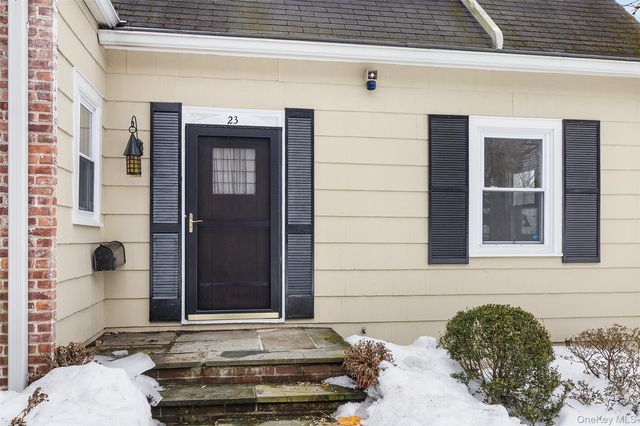 23 Garretson Road, White Plains, NY 10604