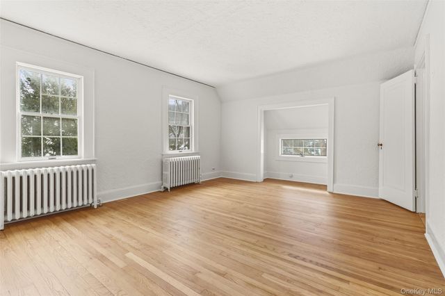 23 Garretson Road, White Plains, NY 10604