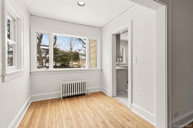 23 Garretson Road, White Plains, NY 10604