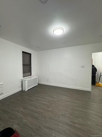 58-40 43rd Avenue 1F, Woodside, NY 11377