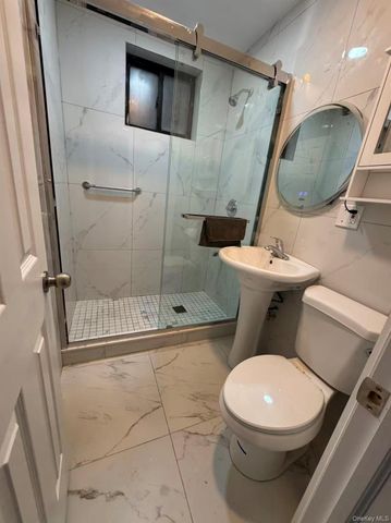 58-40 43rd Avenue 1F, Woodside, NY 11377