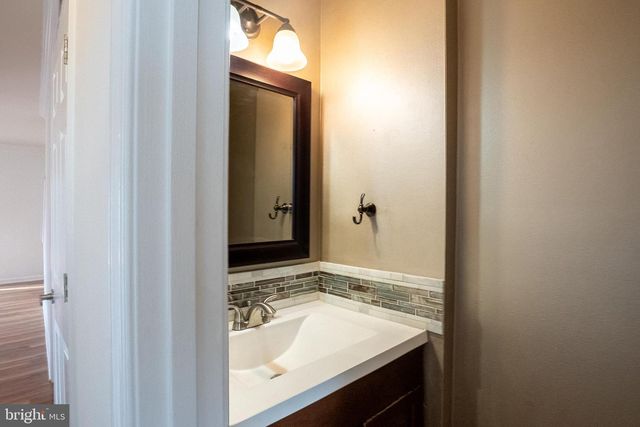 6 OFFSPRING CT, Perry Hall, MD 21128