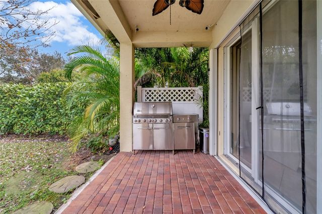 1929 Grey Falcon Circle SW, Vero Beach, FL 32962