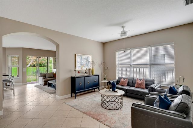 1929 Grey Falcon Circle SW, Vero Beach, FL 32962