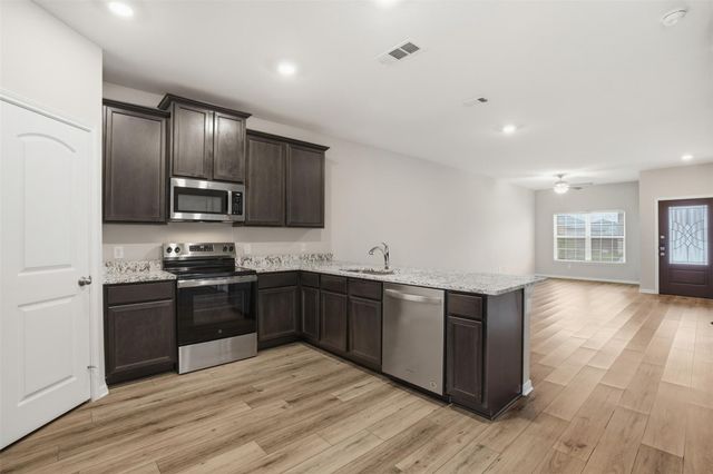 105 Declaration LN, Liberty Hill, TX 78642