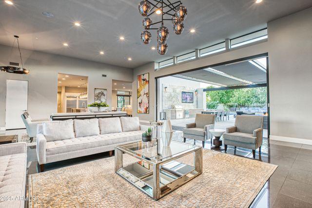 7008 N 69TH Place, Paradise Valley, AZ 85253