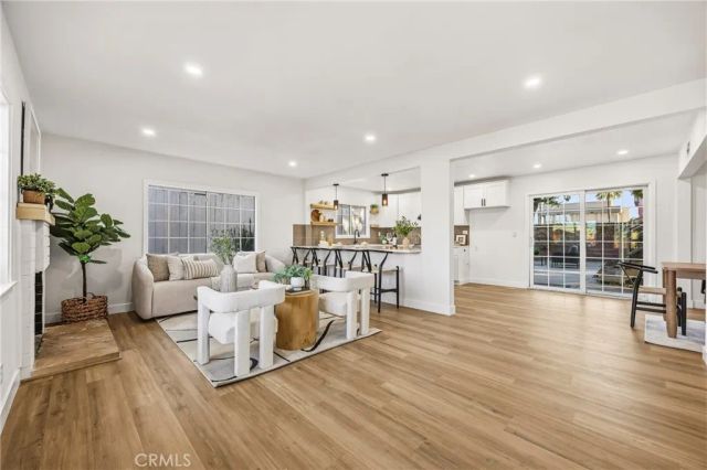 5976 Los Feliz, Buena Park, CA 90620