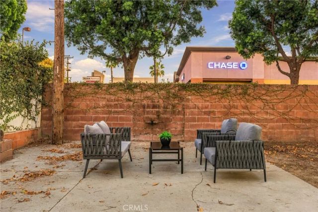 5976 Los Feliz, Buena Park, CA 90620