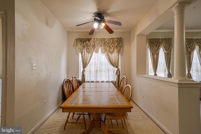 221 SEAMASTER RD, Essex, MD 21221