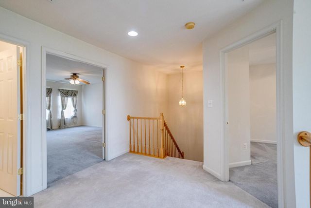 221 SEAMASTER RD, Essex, MD 21221