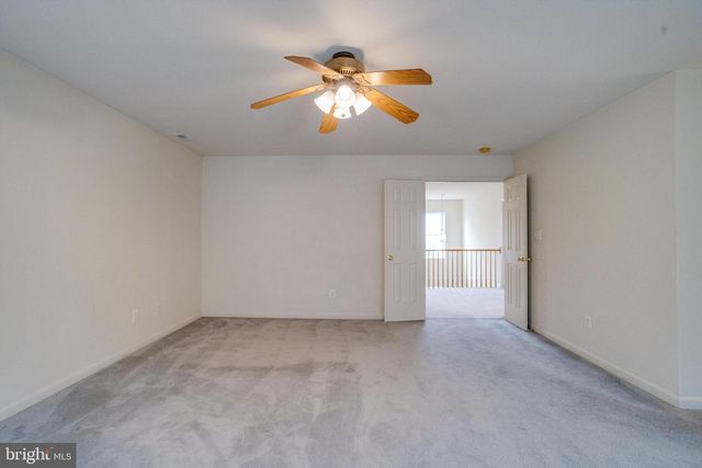 221 SEAMASTER RD, Essex, MD 21221