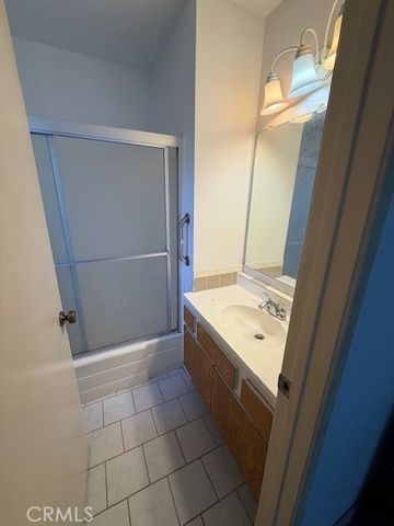 9620 Sepulveda 39, North Hills, CA 91343