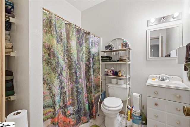 185 Williams Drive, Campobello, SC 29322