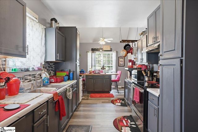 185 Williams Drive, Campobello, SC 29322