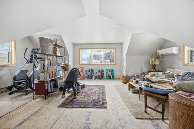 1510 8th Street S, Fargo, ND 58103