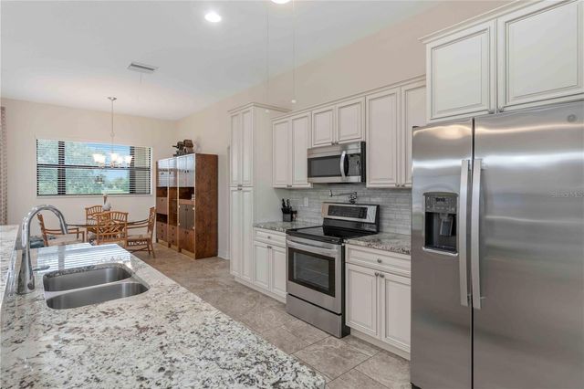 1275 BLUE LAKE CIRCLE, Punta Gorda, FL 33983