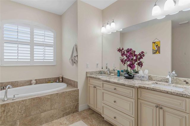 1275 BLUE LAKE CIRCLE, Punta Gorda, FL 33983