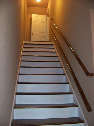 1400 T H Johnson DR, Taylor, TX 76574