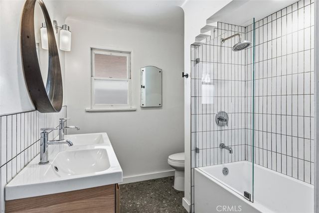 1453 N Anaheim Place, Long Beach, CA 90804