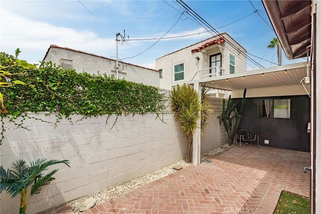 1453 N Anaheim Place, Long Beach, CA 90804