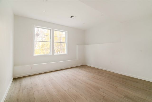 391 Sprague St, Dedham, MA 02026