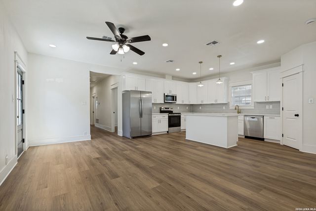 547 W HIGHLAND BLVD, San Antonio, TX 78210