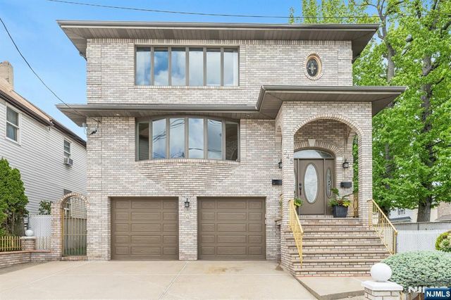 245 Wilson Avenue, Lyndhurst, NJ 07071