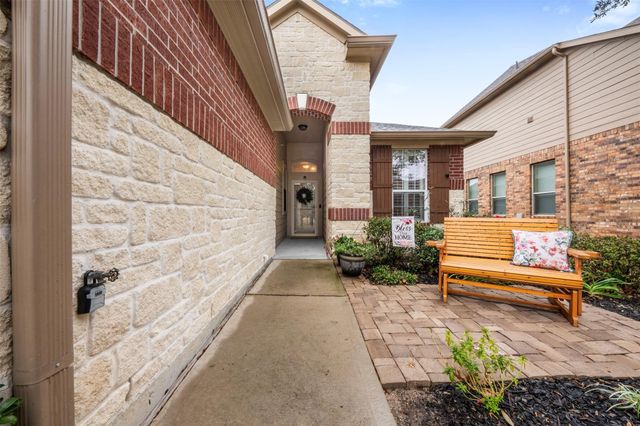 9635 Old Timber Lane, Spring, TX 77379