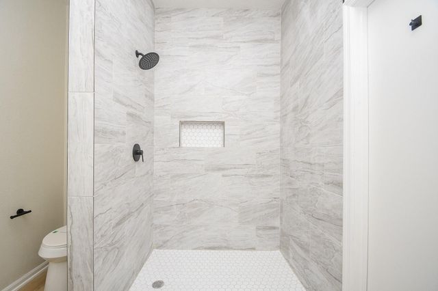 7002 Redwood Falls Drive, Pasadena, TX 77505