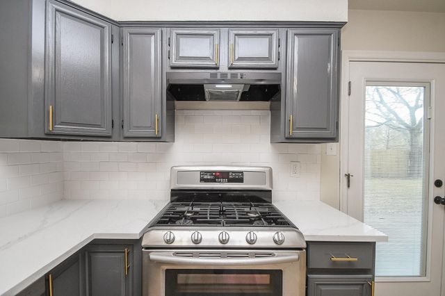 7002 Redwood Falls Drive, Pasadena, TX 77505