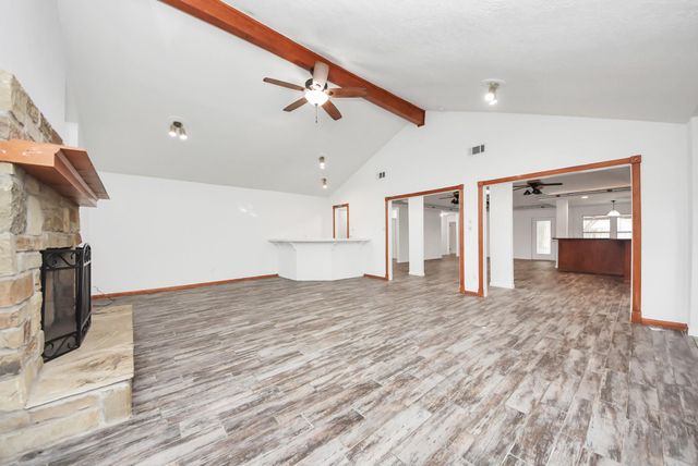 8227 Ivan Reid Drive, Houston, TX 77040