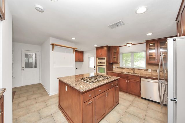 8227 Ivan Reid Drive, Houston, TX 77040