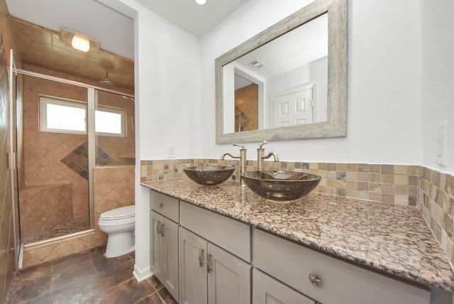 8227 Ivan Reid Drive, Houston, TX 77040