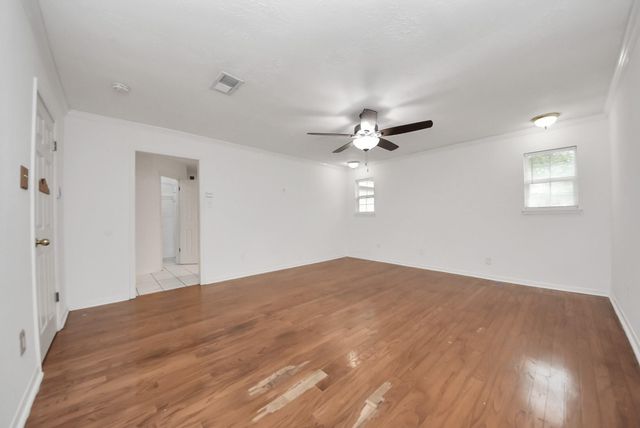 8227 Ivan Reid Drive, Houston, TX 77040