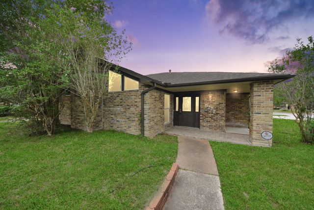 8227 Ivan Reid Drive, Houston, TX 77040
