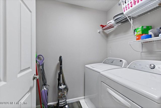 11036 CASTLEMAIN Circle E, Jacksonville, FL 32256