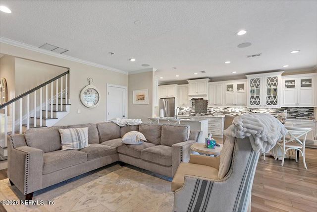 11036 CASTLEMAIN Circle E, Jacksonville, FL 32256