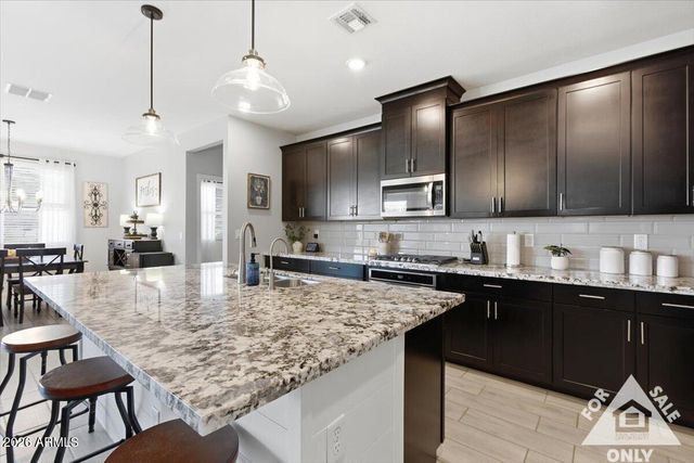 4198 W DAYFLOWER Drive, San Tan Valley, AZ 85144