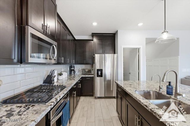 4198 W DAYFLOWER Drive, San Tan Valley, AZ 85144