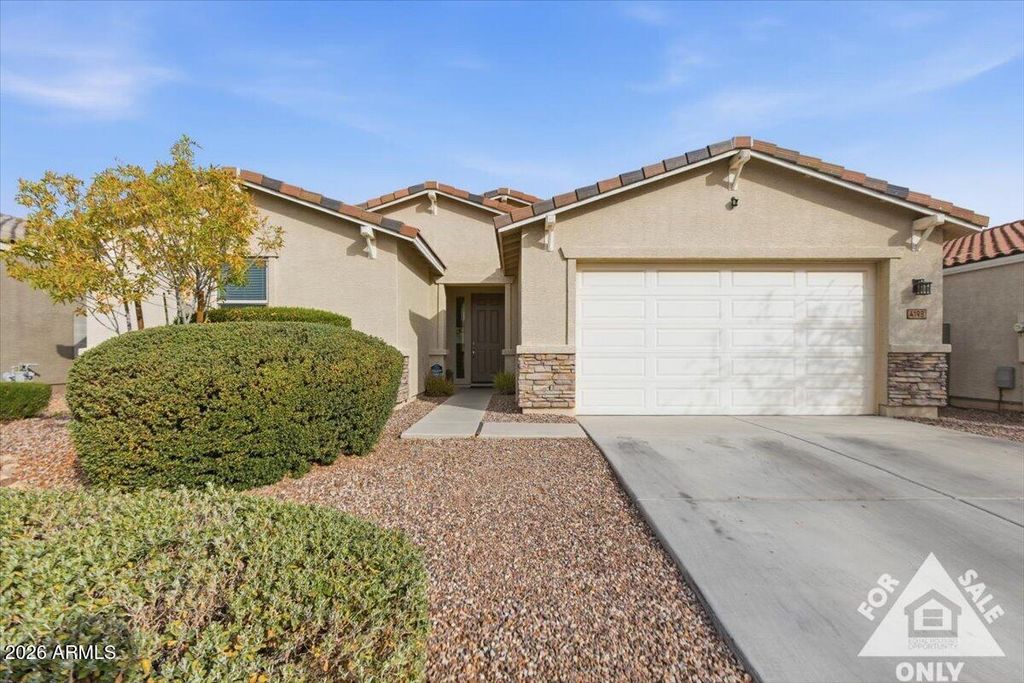 4198 W DAYFLOWER Drive, San Tan Valley, AZ 85144