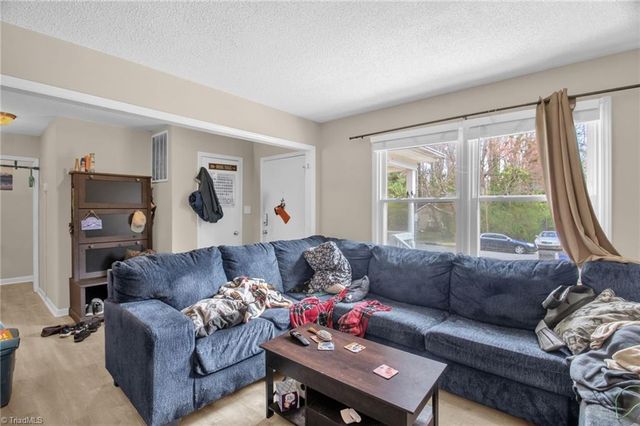 1755 Camden Road, Winston-salem, NC 27103