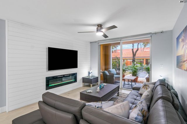 140 Yacht Club Way 107, Hypoluxo, FL 33462