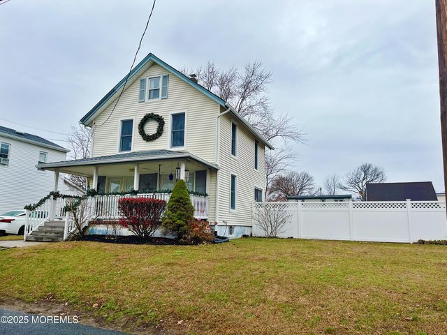 21 13th Street, Hazlet, NJ 07734