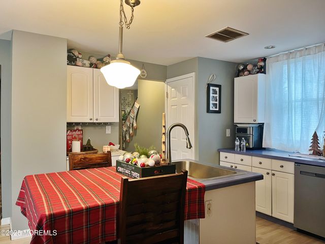 21 13th Street, Hazlet, NJ 07734