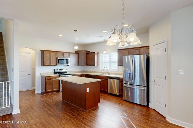 406 Cattle Ranch Lane, Jacksonville, NC 28546