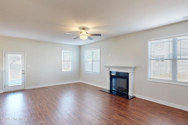 406 Cattle Ranch Lane, Jacksonville, NC 28546