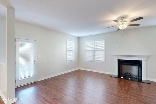 406 Cattle Ranch Lane, Jacksonville, NC 28546