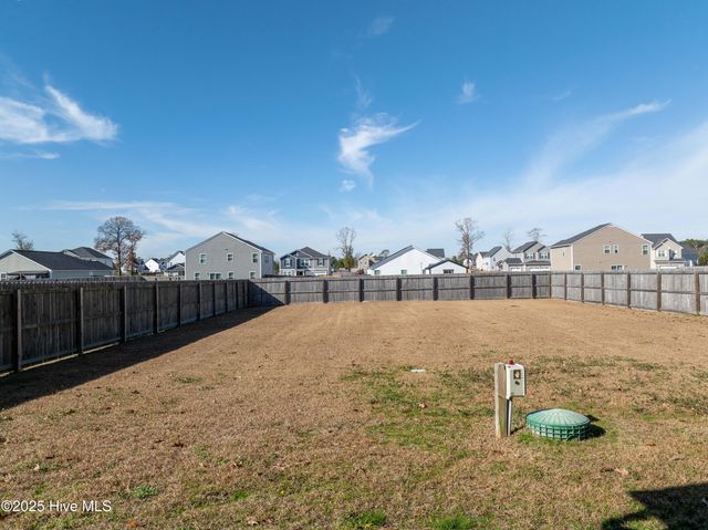 406 Cattle Ranch Lane, Jacksonville, NC 28546