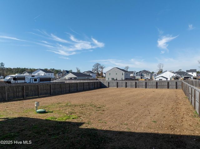 406 Cattle Ranch Lane, Jacksonville, NC 28546